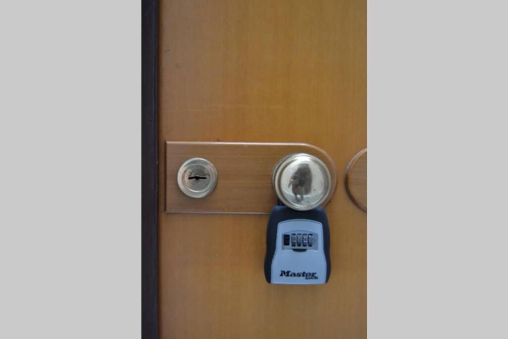 Letto Ad Acqua H2Ome Apartment Bari Bagian luar foto