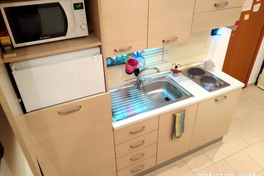 Letto Ad Acqua H2Ome Apartment Bari Bagian luar foto