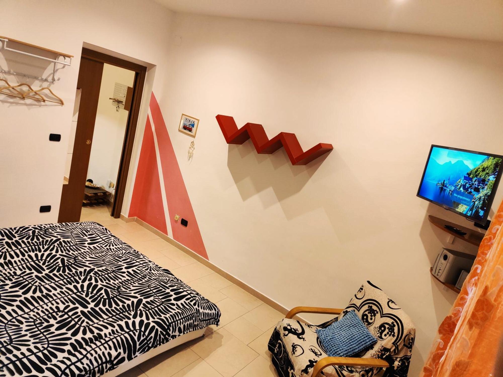 Letto Ad Acqua H2Ome Apartment Bari Bagian luar foto